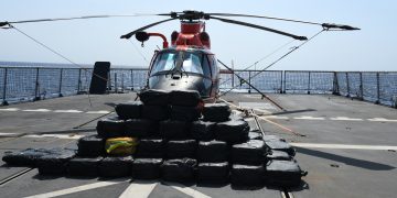 La Armada Holandesa intercepta más de dos toneladas de cocaína en el Mar Caribe