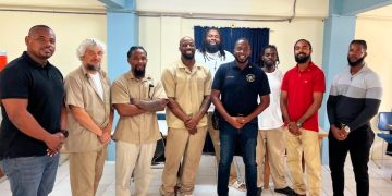 El Ministro Lewis se reúne con la Asociación de Reclusos de la Prisión de Point Blanche y espera abordar cuestiones urgentes a corto plazo