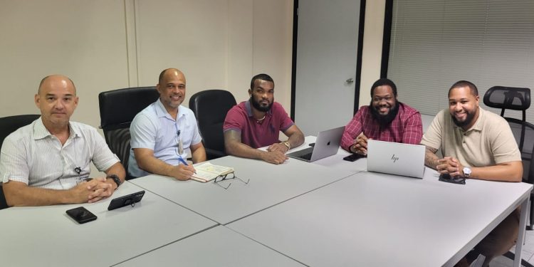 NV GEBE y el Ministerio de VROMI forjan una asociación estratégica para mejorar la infraestructura de producción y distribución de energía en Sint Maarten