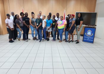 Emergency Support Function 7 (ESF7) organiza una exitosa caminata transectorial en Philipsburg