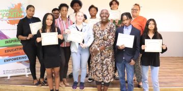 Ceremonia de certificación del Programa de Verano de Emprendimiento Juvenil (Y.E.S.)