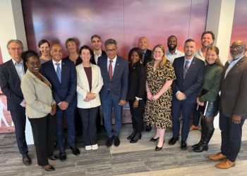 El Primer Ministro de Sint Maarten visita el Instituto Trimbos para impulsar las colaboraciones en salud mental