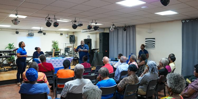 Taller organizado por SZV sobre gestión de beneficios de pensiones, salud y bienestar holísticos