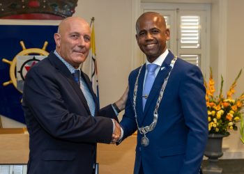 John Soliano se juramenta como gobernador de Bonaire