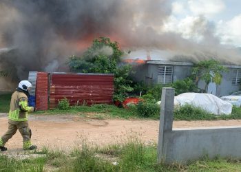 Un incendio destruye una residencia familiar en Dutch Quarter