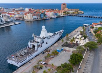 Zr.Mrs. Holland releva a la Ms. Groningen