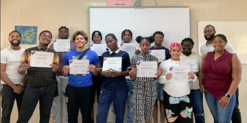 K1 Britannia organiza un exitoso taller de emprendimiento para jóvenes