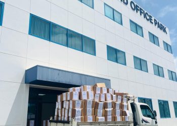 La Ministra de Finanzas Marinka Gumbs se suma a la limpieza de la Oficina de Impuestos