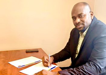 El Parlamentario Ottley defiende importantes reformas legislativas y presenta dos nuevas enmiendas al Parlamento