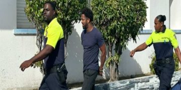 Sospechoso arrestado en relación con disturbios en Dutch Quarter e incendio de vehículo