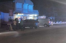 Hieren un sospecho mientras asaltan un supermarket