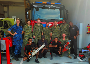 Visita del ejército a BKCN (Saba) Trabajando juntos por la seguridad