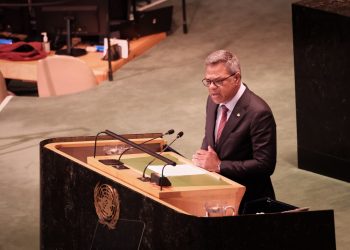 El Primer Ministro Dr. Mercelina asiste a la Asamblea General de la ONU: aboga por el futuro de Sint Maarten