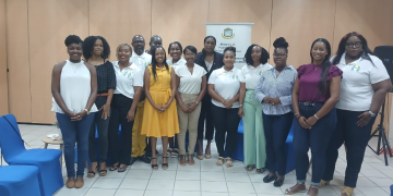 El Departamento de Desarrollo Comunitario, Asuntos Familiares y Humanitarios y Kingdom Courtyard organizan una exitosa sesión informativa sobre asesoramiento en casos de duelo