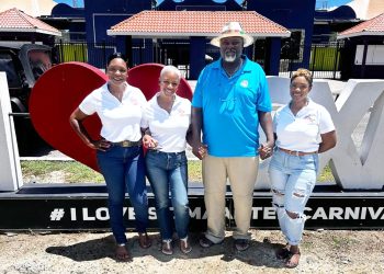 Caribbean Flag Fest y Bacchanal Sunday regresan al Village para el Carnaval de St. Maarten 2025