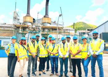 NV GEBE recibe a miembros del Parlamento de St. Maarten para una visita a la planta de energía