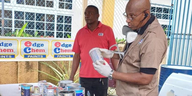 El experto en pintura para automóviles de Jamaica EdgeChem dará un taller gratuito este sábado, en Premier Supplies en Cole Bay