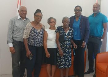 La Ministra de la VSA se reúne con miembros de la junta directiva de la Asociación de Personas Mayores y Pensionistas de Sint Maarten (SMSPA)