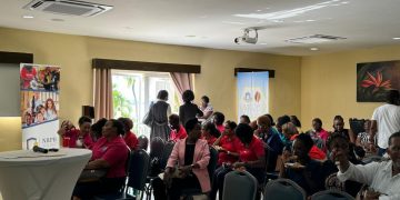 Las evaluaciones del Fondo Fiduciario de los niños de la escuela primaria destacan las oportunidades para que el Gobierno de Sint Maarten fortalezca la educación