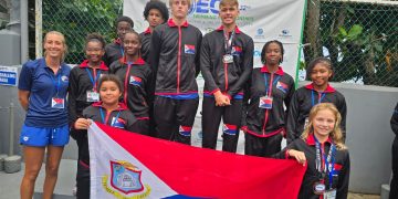 Sint Maarten brilla en el 32º Campeonato de Natación de la OECS en St. Vincent