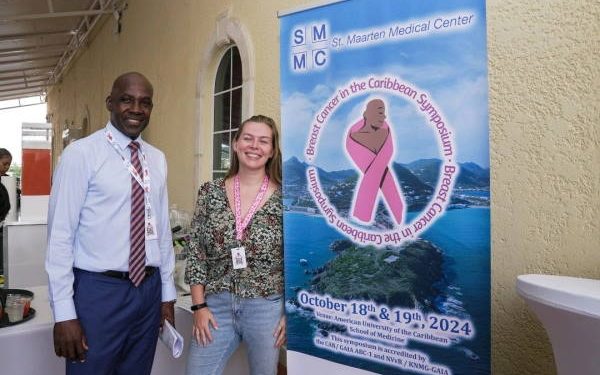 SMMC organiza un exitoso simposio sobre cáncer de mama en el Caribe