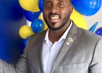 El Ministro Lewis reconoce el Día Internacional del Hombre