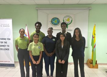 St. Dominic gana la primera ronda de la competencia anual de debate interescolar 2024