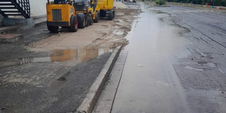 Actualización sobre el proyecto de “calles principales” de Longwall Road: la pulverización de betún se retrasó debido a las condiciones climáticas