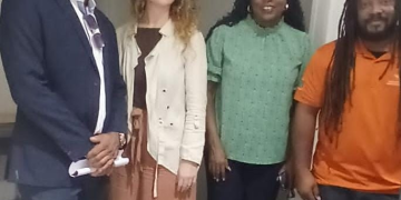 El programa piloto de la mesa de ayuda legal cobra impulso