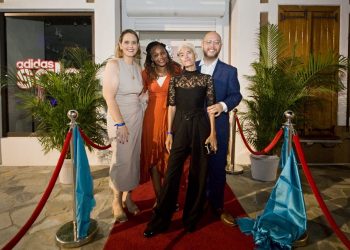 DEJONG abre sus puertas y promueve la defensa legal y el progreso de la comunidad en St. Maarten