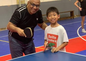 Incorporación del tenis de mesa como asignatura escolar: mejora del desarrollo físico y mental de los estudiantes