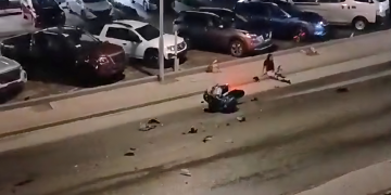 Un accidente de moto en Welfare Road deja tres heridos