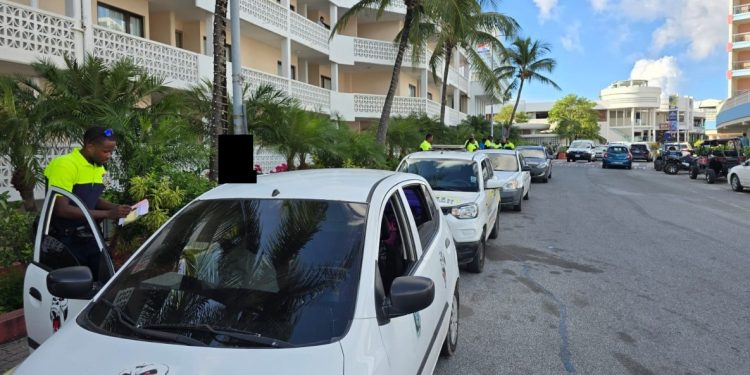 Operación exitosa del Equipo Especial de la Fuerza de Policía de Sint Maarten durante las diferentes conferencias en Sint Maarten