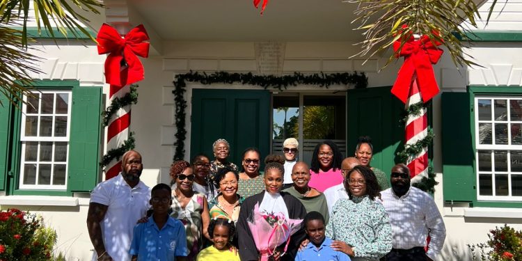 Pantophlet se juramentó como abogada