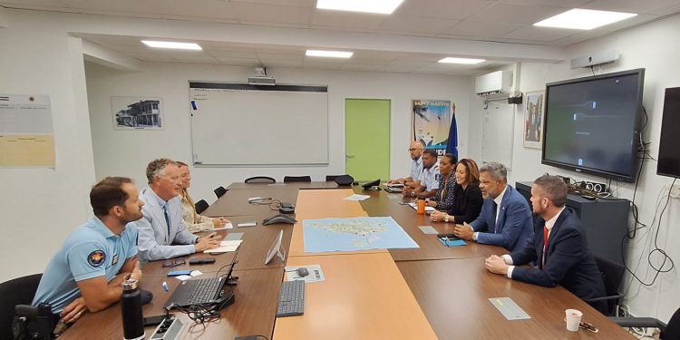 Una reunión urgente da lugar a acciones inmediatas para abordar el crimen en Simpson Bay Lagoon