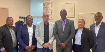 El Ministro Brug se reúne con el SZV: destaca la salud mental y la atención sanitaria preventiva como prioridades sanitarias principales para su mandato