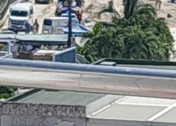 Incidente de ahogamiento en Maho Beach