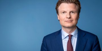 Primera visita de trabajo del Ministro de Defensa a la Región del Caribe Holandés