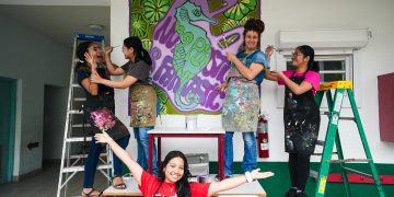 Murales con mensajes de no usar plásticos terminados en ocho escuelas