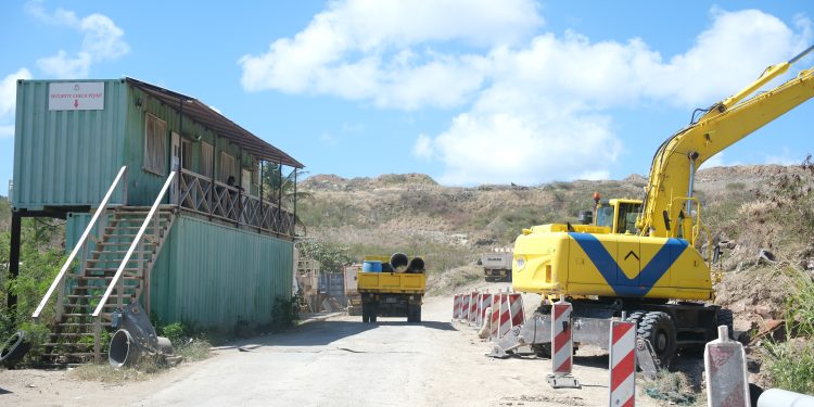 Inicio de las obras civiles para la instalación de una báscula puente en el vertedero principal