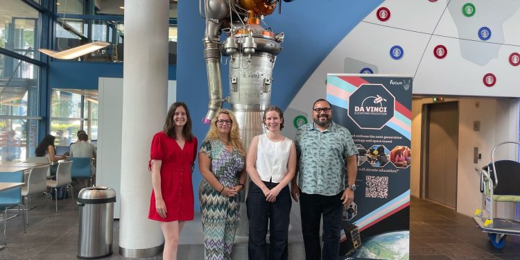 Programa espacial educativo en colaboración con Da Vinci Satellite, SGB Liseo y Sterk Techniek Onderwijs