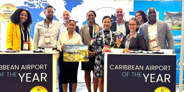 El Aeropuerto Internacional Princess Juliana es representado en Routes America 2025