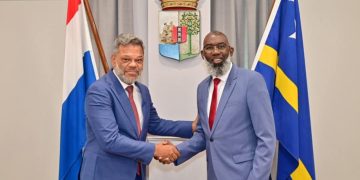 El Primer Ministro Dr. Luc Mercelina y la Junta Directiva de URSM felicitan al pueblo de Curaçao