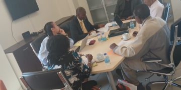 El Ministro de VSA se reúne con representantes de WIFOL para abordar las preocupaciones sobre los derechos de los trabajadores