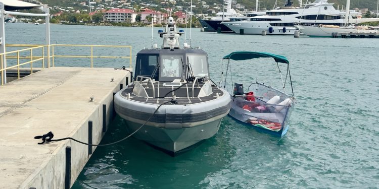 Multan capitán y apresan a un indocumentado