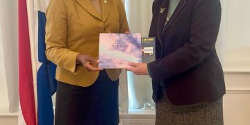 La Ministra Arrindell fortalece vínculos con Perú