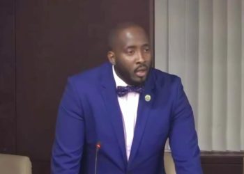 El Parlamentario Lyndon Lewis condena enérgicamente los comentarios colonialistas del Parlamentario Thierry Baudet sobre St. Maarten