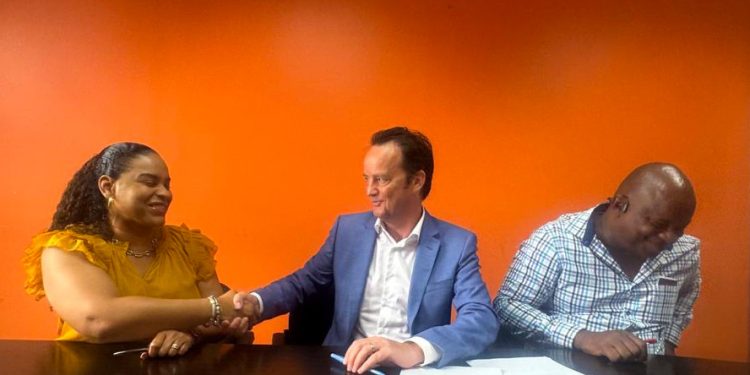 Winair y la Autoridad de Turismo de Antigua y Barbuda anuncian una alianza estratégica para impulsar el turismo en el Caribe