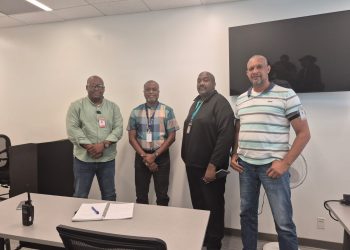 Fortaleciendo la cooperación: aduana y la seguridad del Aeropuerto Internacional Princesa Juliana se unen para mejorar las operaciones