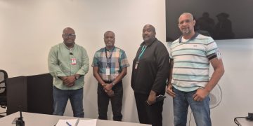 Fortaleciendo la cooperación: aduana y la seguridad del Aeropuerto Internacional Princesa Juliana se unen para mejorar las operaciones